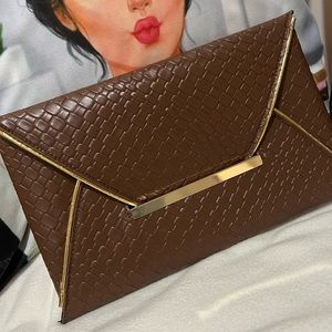 Fashionable Woven Clutch Bag For Women, Envelope Shape, Minimalist Style